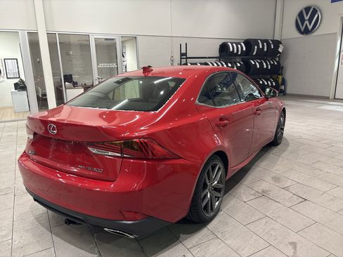Used 2017 Lexus IS 300 F Sport image 4