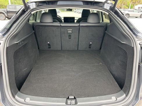 Used 2025 Tesla Model Y Long Range RWD image 44