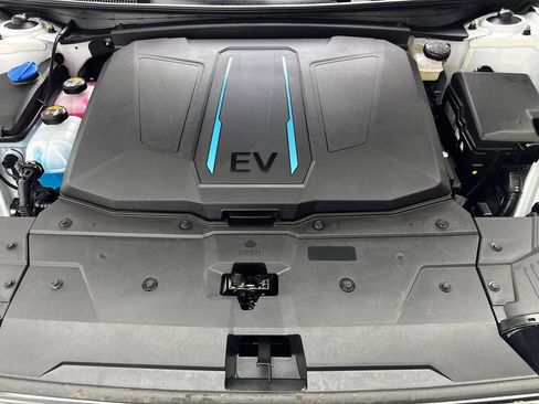 Used 2023 Hyundai Ioniq 5 Limited image 72