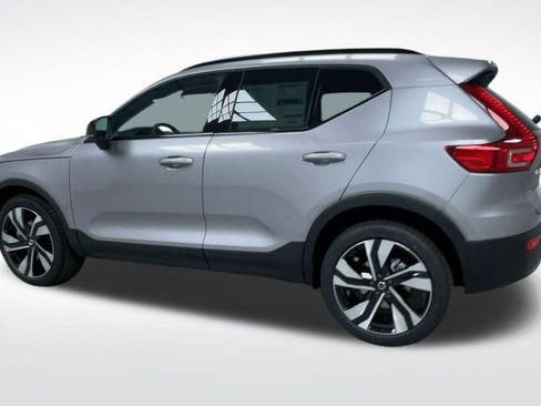 New 2026 Volvo XC40 B5 Ultra w/ Climate Package image 20