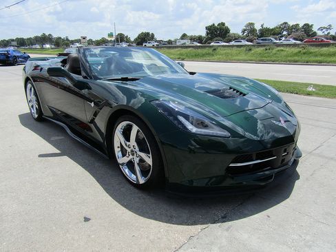 Used 2014 Chevrolet Corvette Stingray Convertible w/ 3LT Preferred Equipment Group RWD image 3