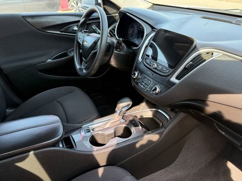 Used 2023 Chevrolet Malibu LT FWD image 15