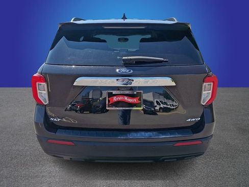 Used 2023 Ford Explorer XLT AWD/4WD image 5
