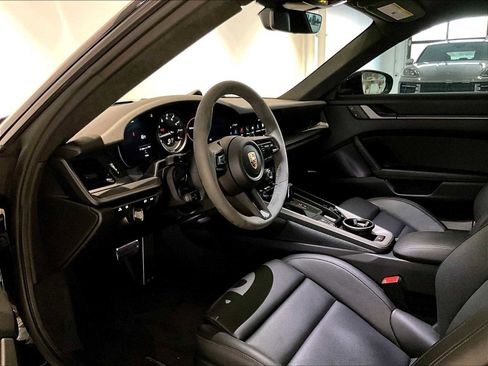 Used 2024 Porsche 911 Carrera S image 7