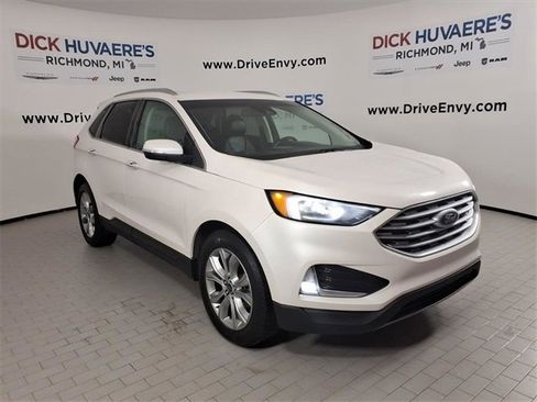 Used 2019 Ford Edge Titanium w/ Cold Weather Package image 3