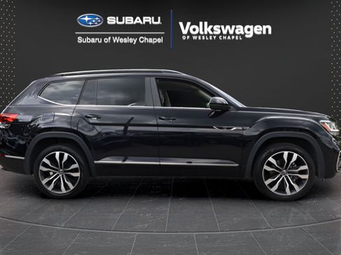 Used 2021 Volkswagen Atlas SEL R-Line FWD image 9