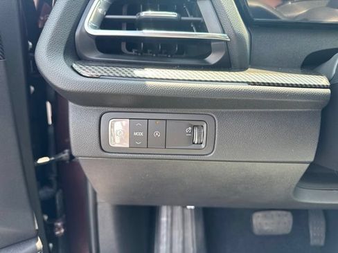 Used 2026 Chevrolet Traverse High Country FWD image 17
