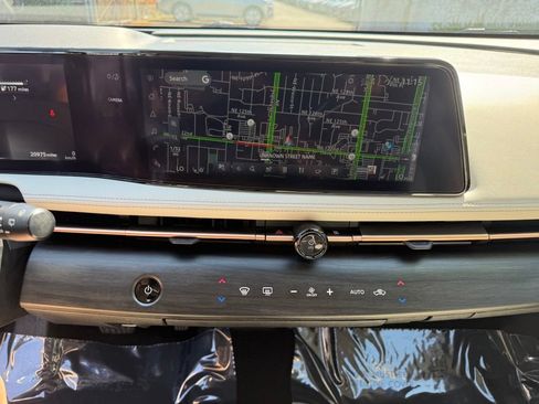 Certified 2023 Nissan Ariya FWD image 19