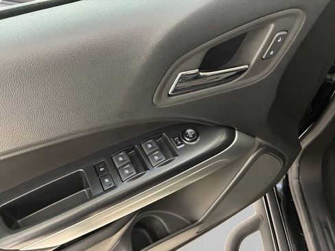 Used 2022 Chevrolet Colorado LT w/ LT Convenience Package AWD/4WD image 13