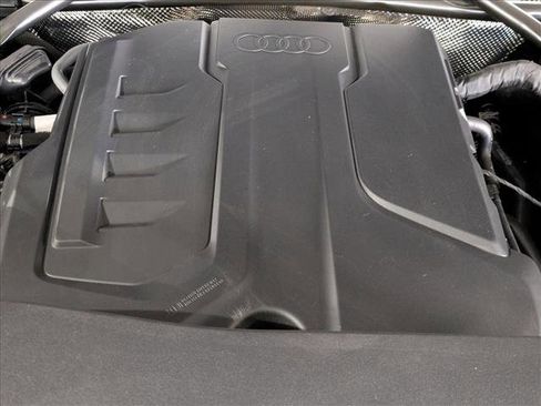 New 2025 Audi Q5 Premium image 18