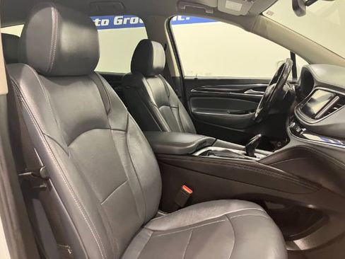 Used 2020 Buick Enclave Essence image 63