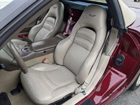 Used 2003 Chevrolet Corvette Convertible w/ Preferred Equipment Group1 image 28