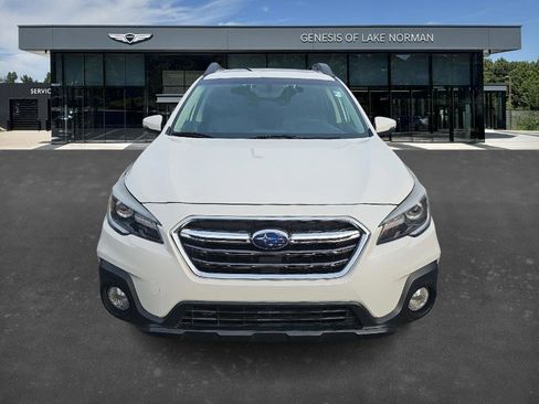 Used 2019 Subaru Outback 2.5i Limited image 2