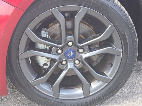 Used 2018 Ford Fusion SE w/ Equipment Group 201A FWD image 9