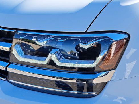 Used 2018 Volkswagen Atlas SEL Premium image 35