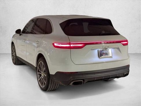 Used 2021 Porsche Cayenne image 8