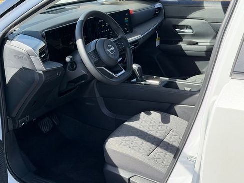 New 2026 Nissan Kicks SV image 11