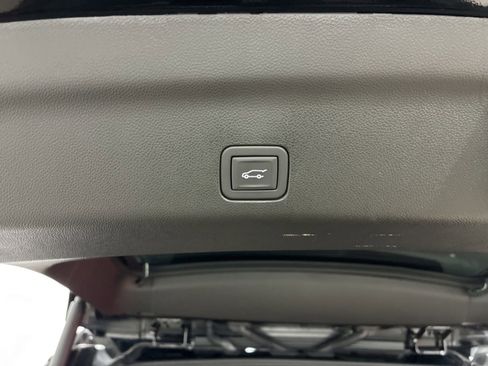 Used 2024 Cadillac Escalade V w/ LPO, ONYX Package image 8