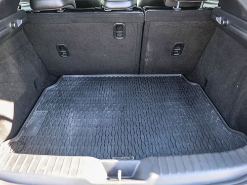 Used 2019 MAZDA MAZDA3 Hatchback w/ Preferred Package image 28