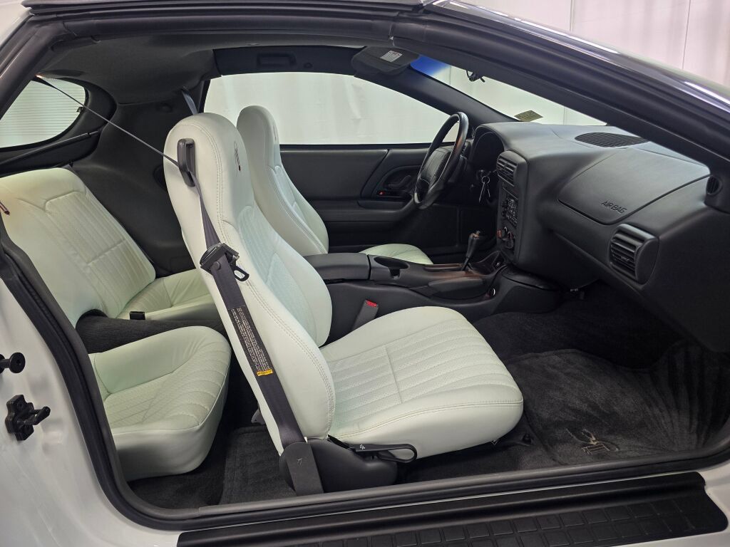 Used 1997 Chevrolet Camaro SS w/ Preferred Equipment Group 2 RWD image 96