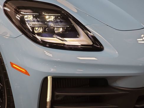 New 2026 Porsche Panamera image 12