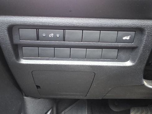 Used 2024 Mitsubishi Outlander SE FWD image 22
