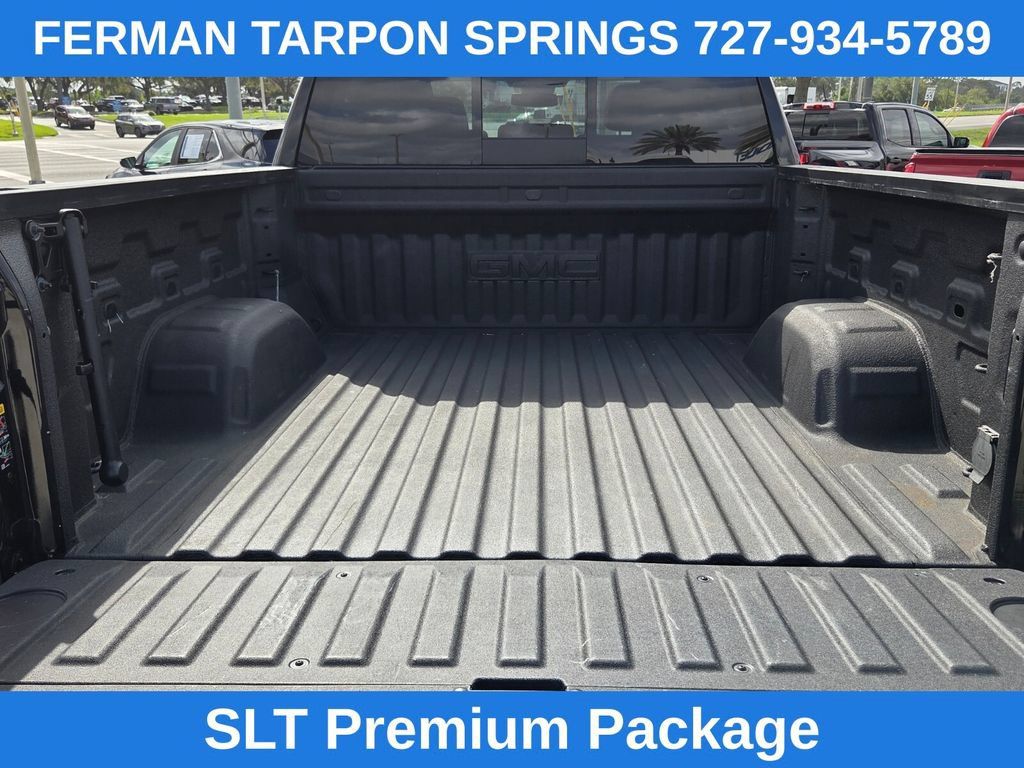 Used 2023 GMC Sierra 1500 SLT w/ SLT Premium Package AWD/4WD image 10
