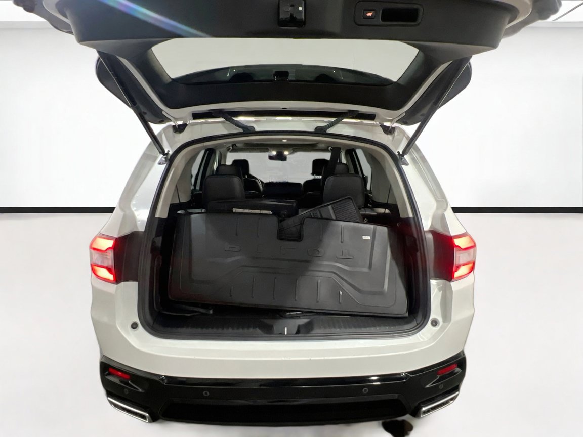 Used 2023 Honda Pilot Touring image 21