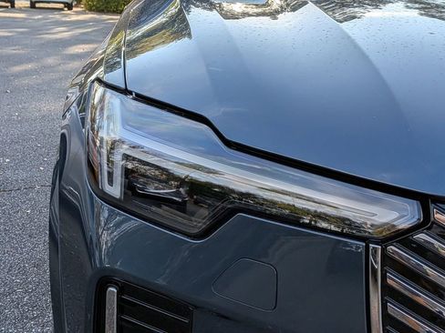 New 2026 Volvo XC90 T8 Plus w/ Protection Package Premier AWD/4WD image 9