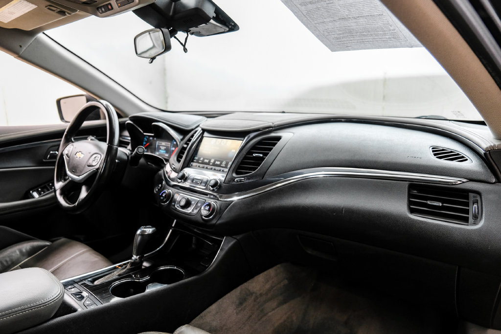 Used 2016 Chevrolet Impala LTZ FWD image 16