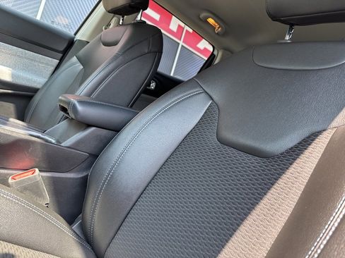 Used 2022 Jeep Compass Latitude image 27