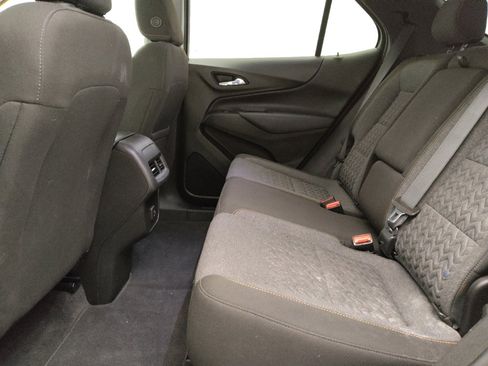 Used 2023 Chevrolet Equinox LT w/ Driver Convenience Package image 18