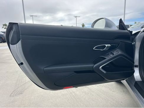 Used 2017 Porsche 911 Carrera S image 31