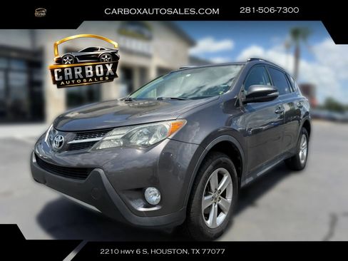 Used 2015 Toyota RAV4 XLE FWD image 1