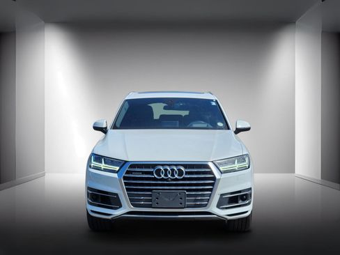 Used 2017 Audi Q7 3.0T Prestige AWD/4WD image 5