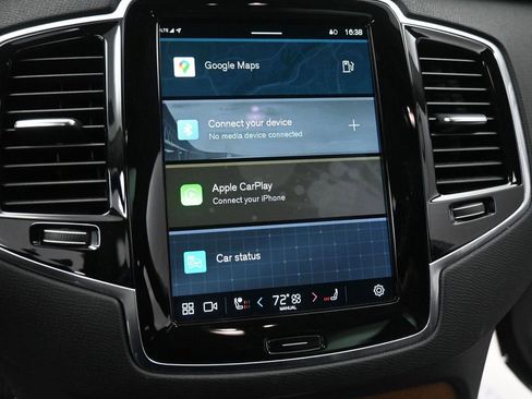 Used 2024 Volvo XC90 B6 Plus image 39