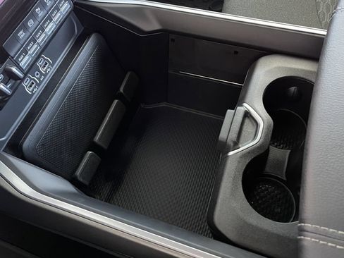 New 2026 RAM 2500 Big Horn AWD/4WD image 25