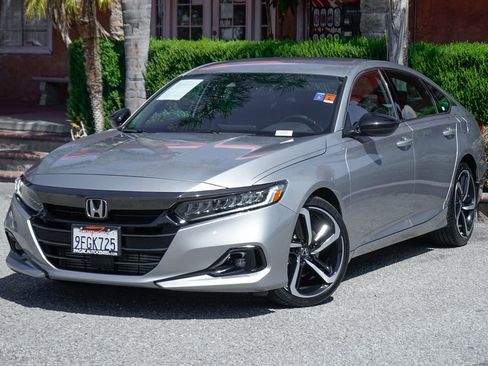 Used 2021 Honda Accord Sport image 4