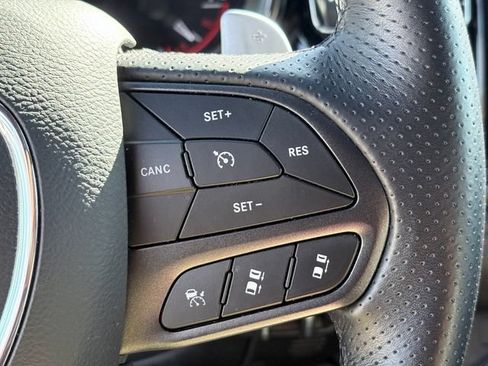 Used 2025 Dodge Durango GT AWD/4WD image 16