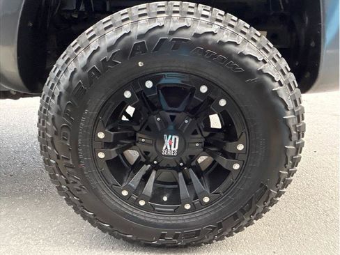 Used 2014 Toyota Tacoma 4x4 Double Cab image 23