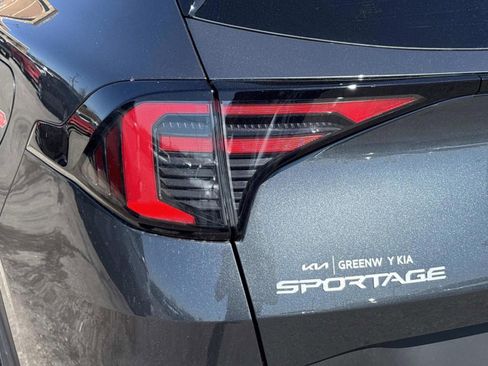New 2026 Kia Sportage EX image 11