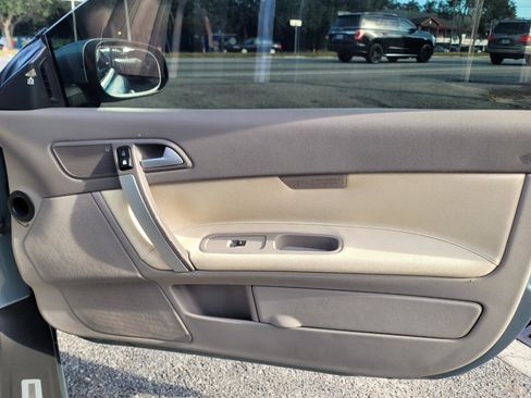 Used 2011 Volvo C70 T5 w/ Convenience Pkg FWD image 13