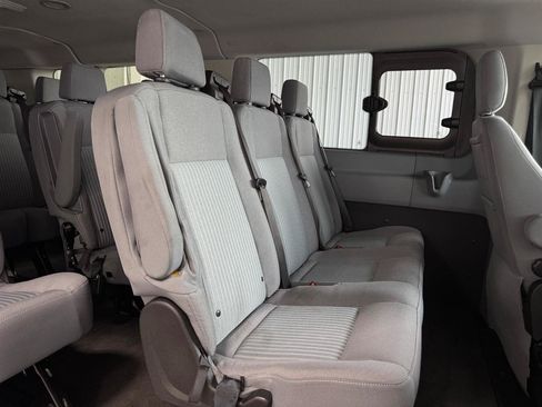 Used 2019 Ford Transit 350 XLT RWD image 19