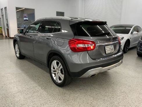 Used 2018 Mercedes-Benz GLA 250 4MATIC w/ Premium Package image 6