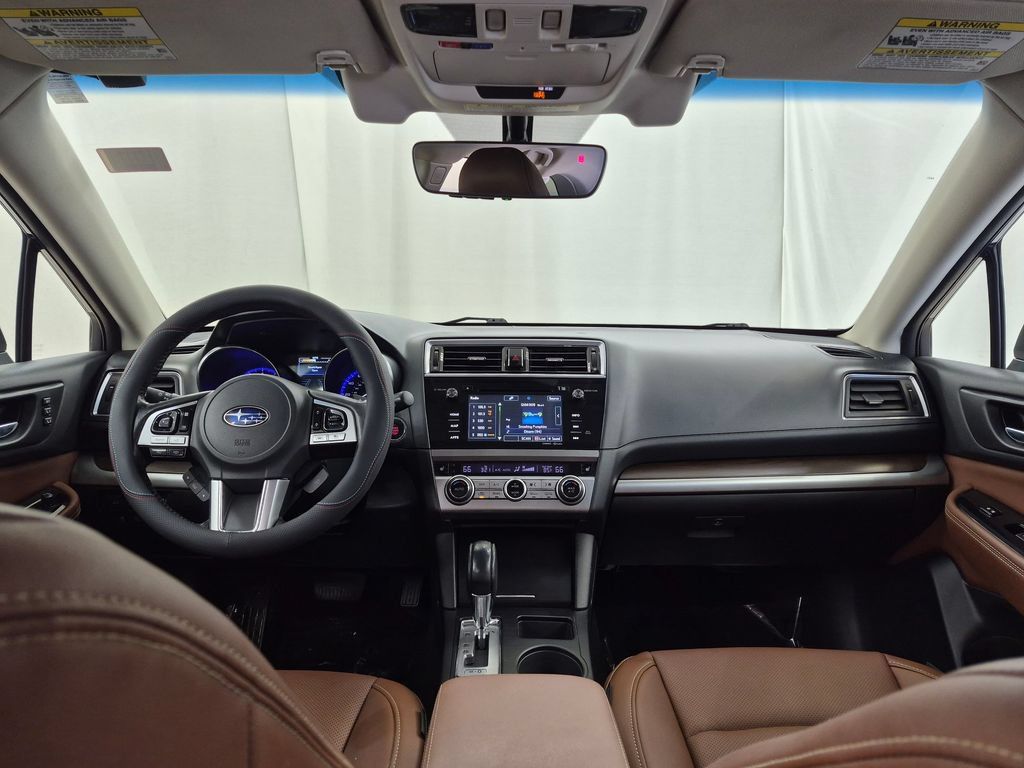 Used 2017 Subaru Outback 2.5i Touring AWD/4WD image 12
