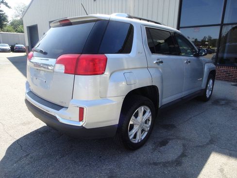 Used 2017 GMC Terrain SLT w/ Open Road Package AWD/4WD image 4