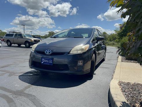 Used 2011 Toyota Prius One image 3