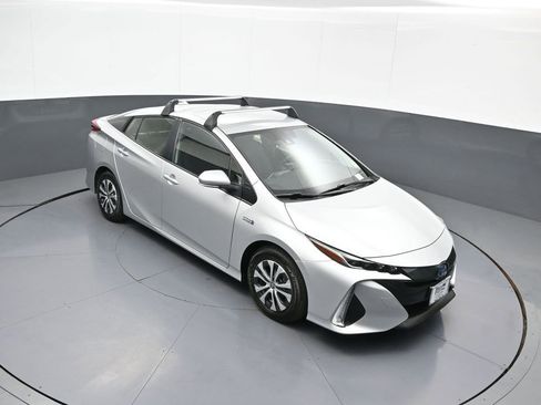 Used 2022 Toyota Prius Prime LE FWD image 36