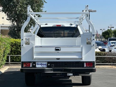 New 2025 Ford F350 XL w/ XL Chrome Package image 5