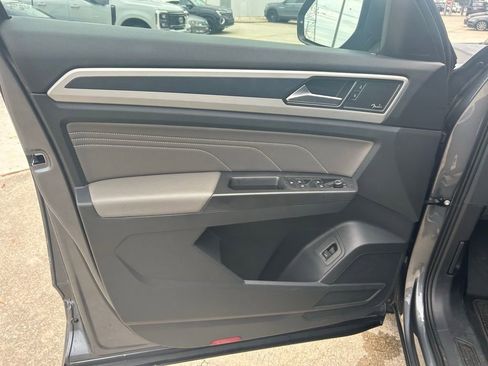 Certified 2022 Volkswagen Atlas SEL Premium AWD/4WD image 51